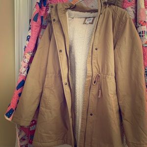 Gap Sherpa lined parka jacket. Size small